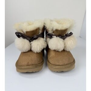 UGG Gita Mini Pom Pom Boots Toddler Girls 7T Chestnut Suede 1017403T